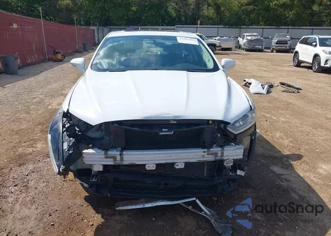 2013 Ford Fusion Se z USA, uszkodzony, nr VIN 3FA6P0H97DR327371